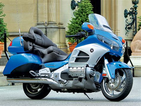 2012 Honda Gold Wing GL1800 ABS | Tour Test Review | Rider Magazine