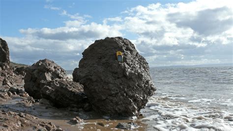 Boulder Clay at Thurstaston © Gary Rogers cc-by-sa/2.0 :: Geograph Britain and Ireland