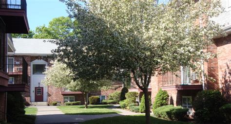 Pine Grove Apartments - 1 Reviews | Taunton, MA Apartments for Rent | ApartmentRatings©