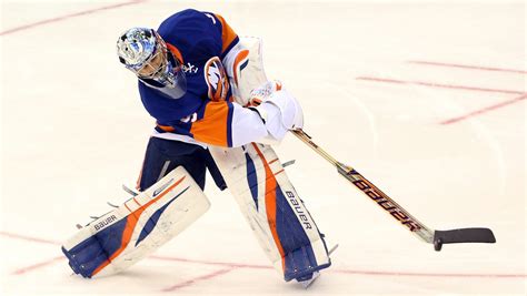 Islanders to buy out Rick DiPietro's contract