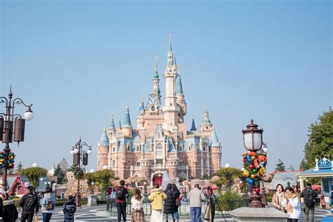 Inside the Shanghai Disney Castle: History, Architecture & Secrets!