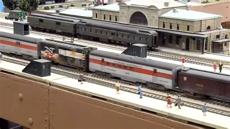 New Haven Passenger train on the HO scale layout - YouTube