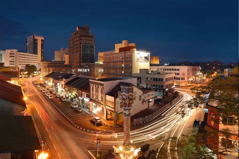 Kuching Night City • Karuna