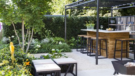 Garden bar ideas perfect for al fresco entertaining | Livingetc