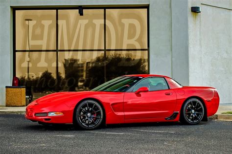 A picture of my old C5 Z06. : Corvette