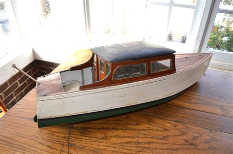 vintage model motor yacht | Wooden model boats, Classic wooden boats ...