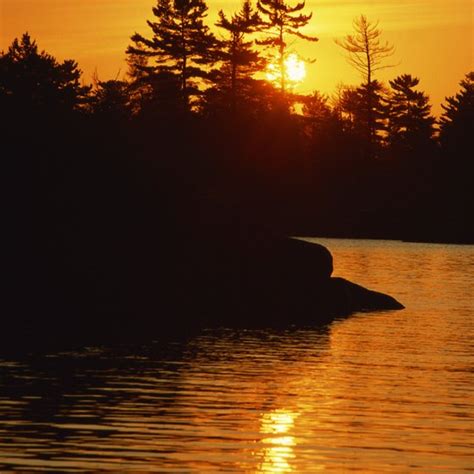 Lake Huron, Michigan's Stone Beaches | USA Today