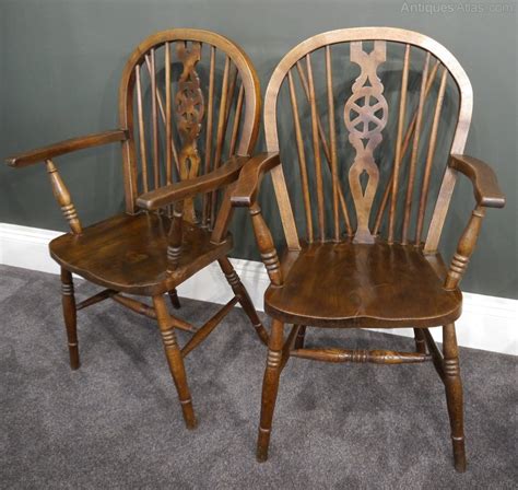 Pair Of Oak Windsor Chairs - Antiques Atlas