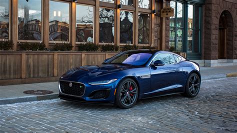 Review: Jaguar’s 2021 F-Type R Has Its Claws Out for the Competition