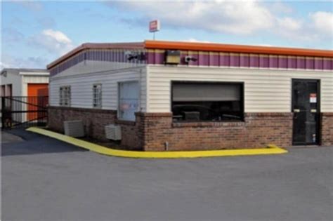 Chattanooga, TN, Self-Storage Units Near 4255 Cromwell Road | Public Storage®