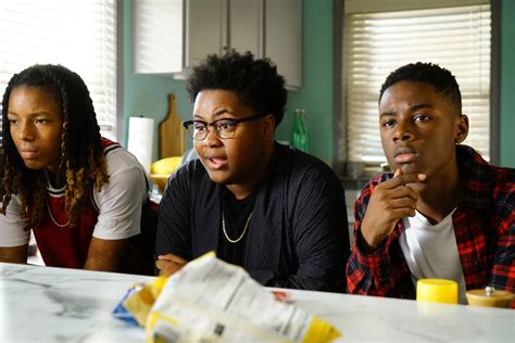 Tackling Black Issues Head On, ‘The Chi’ Season 3 Premieres Tonight | Complex