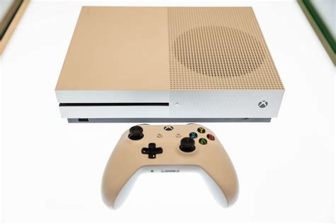 Xbox One S - Creative Commons Bilder