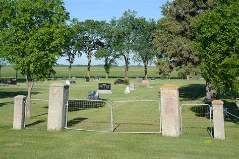 Historic Sites of Manitoba: Oak Bluff Cemetery (RM of Macdonald)