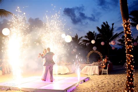 Riviera Maya Wedding Barcelo Maya Colonial - Anna and Dmitry - Del Sol Photography