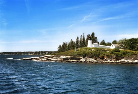 ⭐ 9 Best Lighthouses | Boothbay Harbor Maine