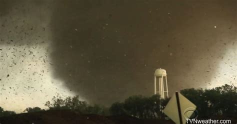 Twin tornadoes devastate small Nebraska town - CBS News