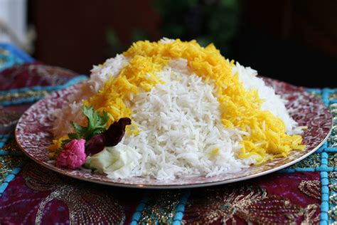 طرز تهیه ی برنج زعفرانی خوشمزه و رستورانی مخصوص شب یلدا - آشپزی ها