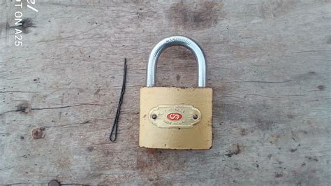 how to open lock Without of key with hairpin|how to open lock Without Of Key with Bobby pin ...