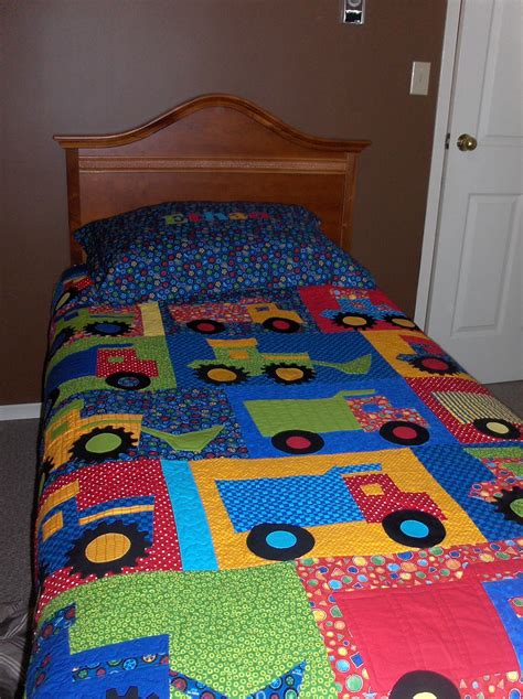 Quilting: Ethan's "Big Boy" Bed Quilt