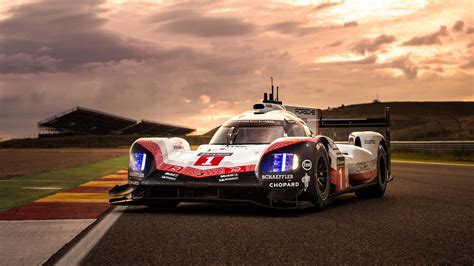 Porsche 919 Hybrid review - driving one of Stuttgart's most successful ...