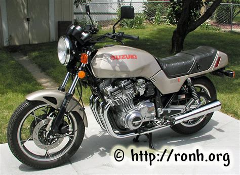 1982 Suzuki GSX 1100 ES - Moto.ZombDrive.COM