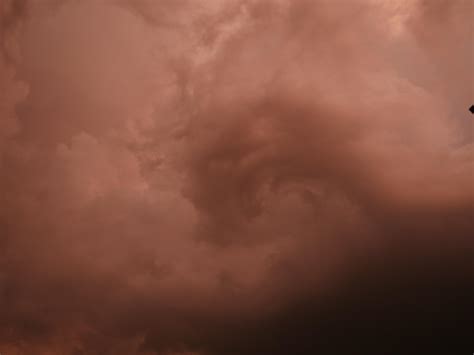 Beginning of a rotation over Ellijay, GA yesterday evening : r/weather