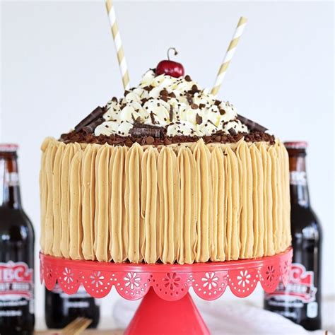 Root Beer Float Cake 2 | Cake by Courtney