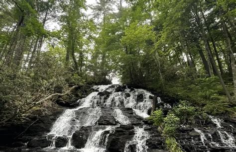 3 Majestic Waterfalls Near Blairsville, GA