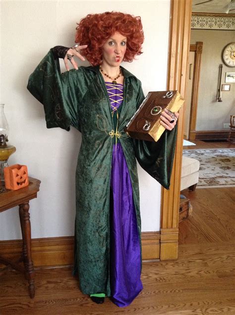 Winifred Sanderson from Hocus Pocus! Homemade! | Hocus pocus costume diy, Diy costumes, Winifred ...