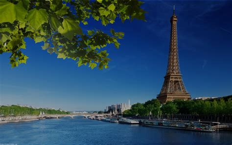 Paris River Seine Guide | Travel Innate