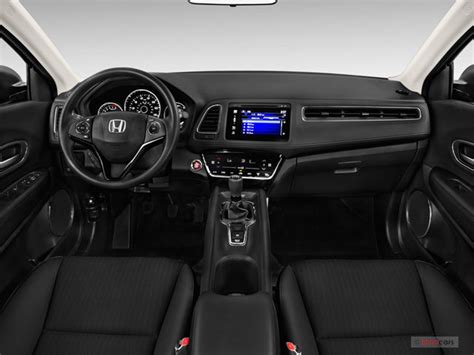 2017 Honda HR-V Interior | U.S. News & World Report