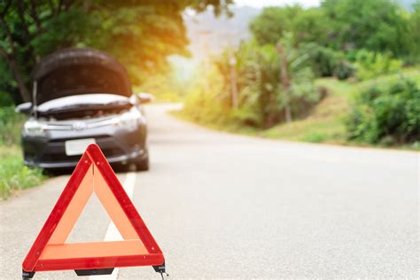 The 3 Most Common Reasons Cars Breakdown (And What Teen Drivers Need to Do When it Happens) - CBAC