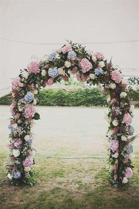 25+ Stuning Wedding Arches with Lots of Flowers | Deer Pearl Flowers