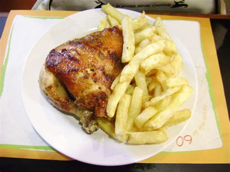 File:Pollo a la brasa pierna con papas.JPG - Wikimedia Commons