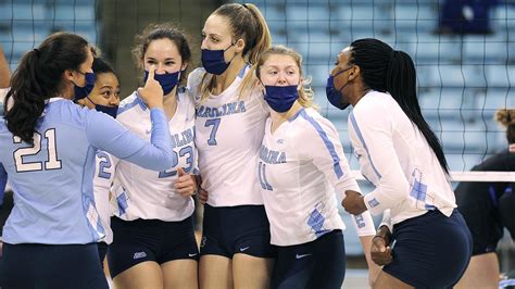 UNC Volleyball Hands No. 14 Duke First Loss of Season - Chapelboro.com