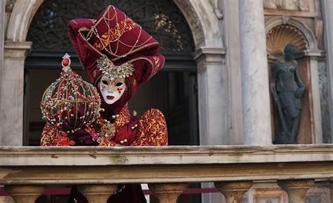 Carnival in Italy: Here Is How (And Where) to Celebrate It