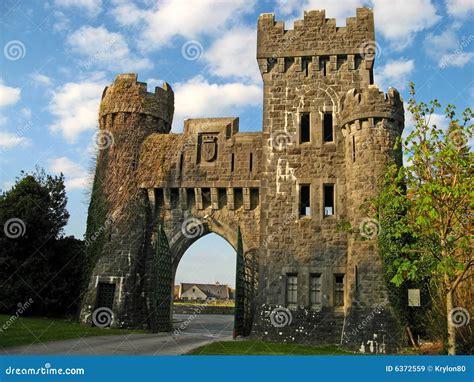 Castle Gate 02 stock image. Image of eire, castle, irish - 6372559