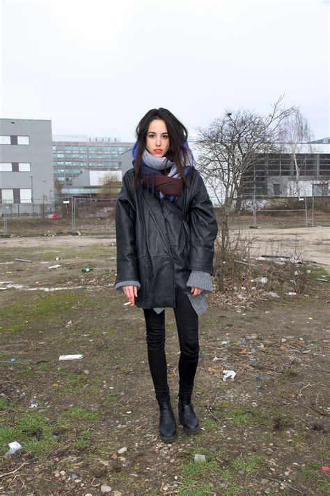 Berghain+Dress+Code:+Mit+diesen+Looks+kommt+man+in+den+angesagten+Club+#refinery29+http://www ...