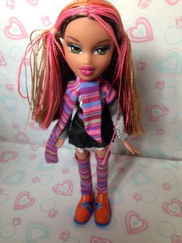 Bratz Doll Fianna Tokyo A Go Go Original Outfit Beautiful~anime | Bratz doll, Bratz characters ...