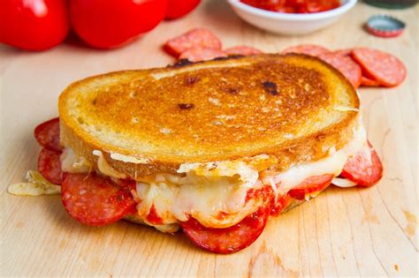 Pepperoni Pizza Grilled Cheese - Closet Cooking