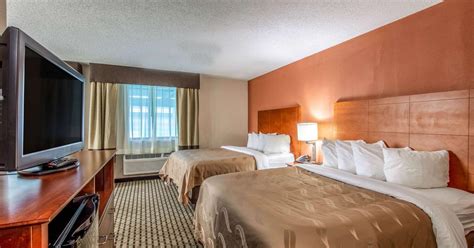 Country Inn and Suites by Radisson Muskegon MI from $74. Muskegon Hotel Deals & Reviews - KAYAK