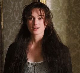 Keira Knightley Curtsy GIF - KeiraKnightley Curtsy - Discover & Share GIFs