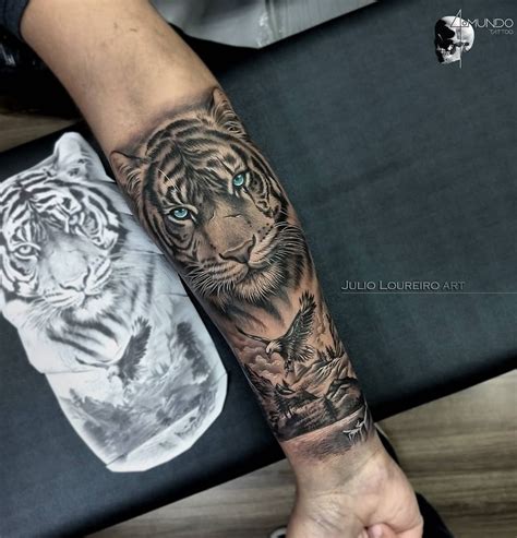 Discover more than 73 chris bumstead tattoo latest - in.cdgdbentre