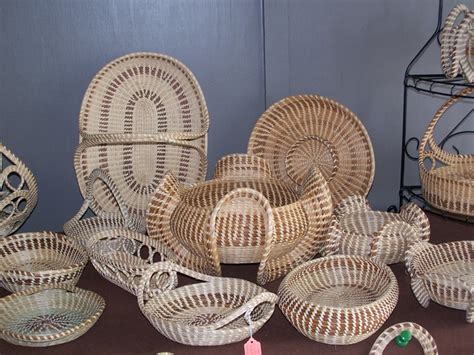 The Art of SweetGrass Basket weaving ... To learn about the history - actually see raw Sweet ...