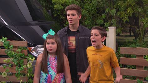 Watch The Thundermans Season 2 Episode 24: The Thundermans - A Hero Is ...