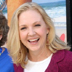 Carolyn Lawrence - Bio, Facts, Family | Famous Birthdays