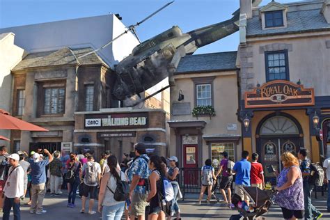 How to Survive the Walking Dead at Universal Studios Hollywood