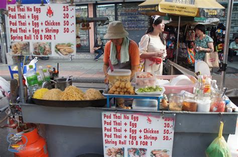 Pinay Panadera's Culinary Adventures: Street Food on Khao San Road