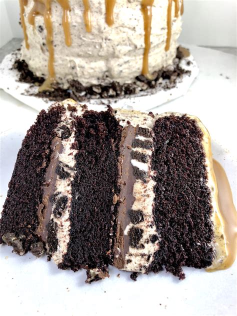 Coffee Oreo Salted Butterscotch Cake | MAK and Her Cheese