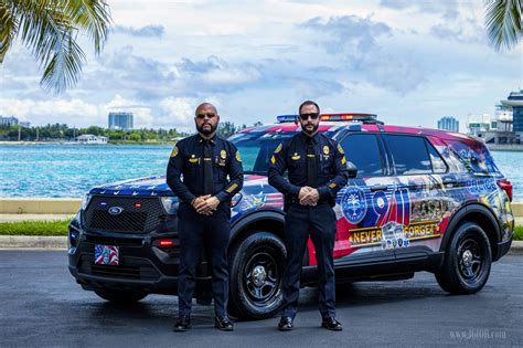 City of Miami Police Department Unveils 9/11 Remembrance Car Wrap and Badge - Tunnel to Towers ...